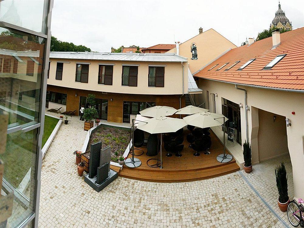 Szent János Hotel Szeged Exterior foto